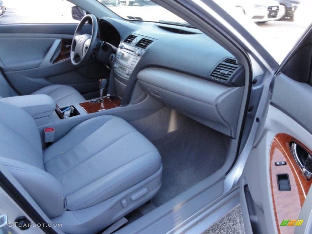 Ash Interior 2009 Toyota Camry XLE V6 Photo #59933690