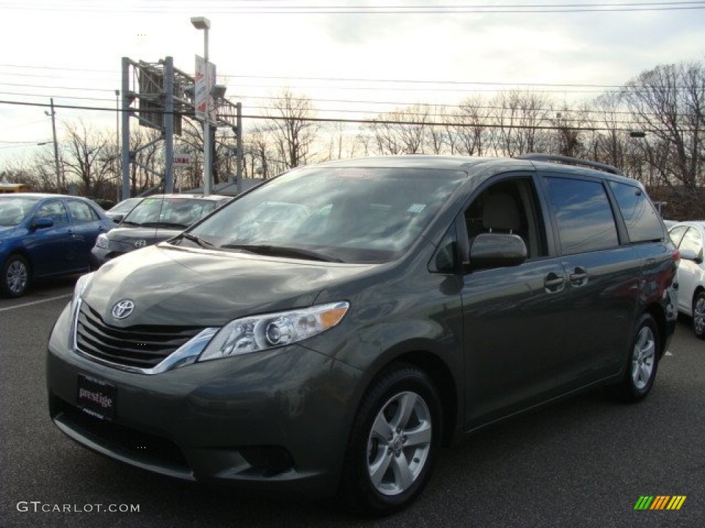 2011 Sienna LE - Cypress Green Pearl / Bisque photo #3