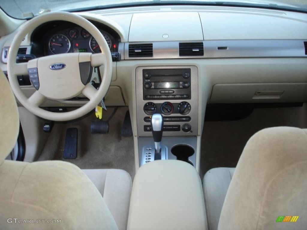 2006 Ford Five Hundred SE AWD Pebble Beige Dashboard Photo #59939564