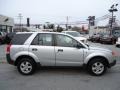 2003 Silver Saturn VUE   photo #6