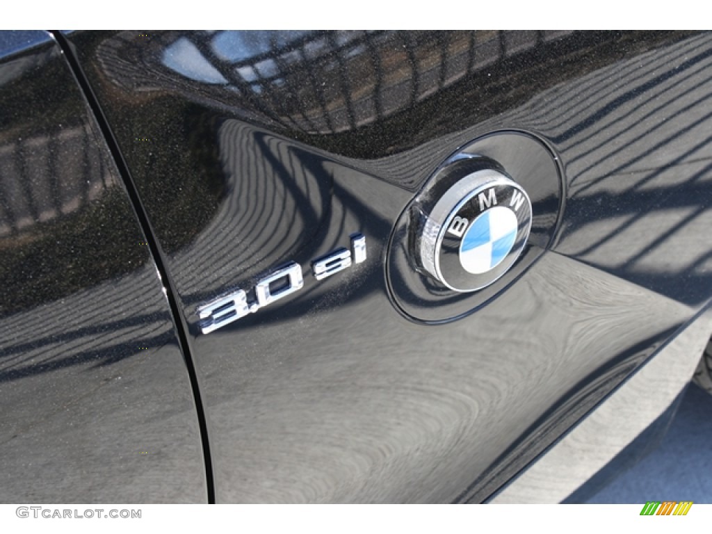 2007 BMW Z4 3.0si Coupe Marks and Logos Photos