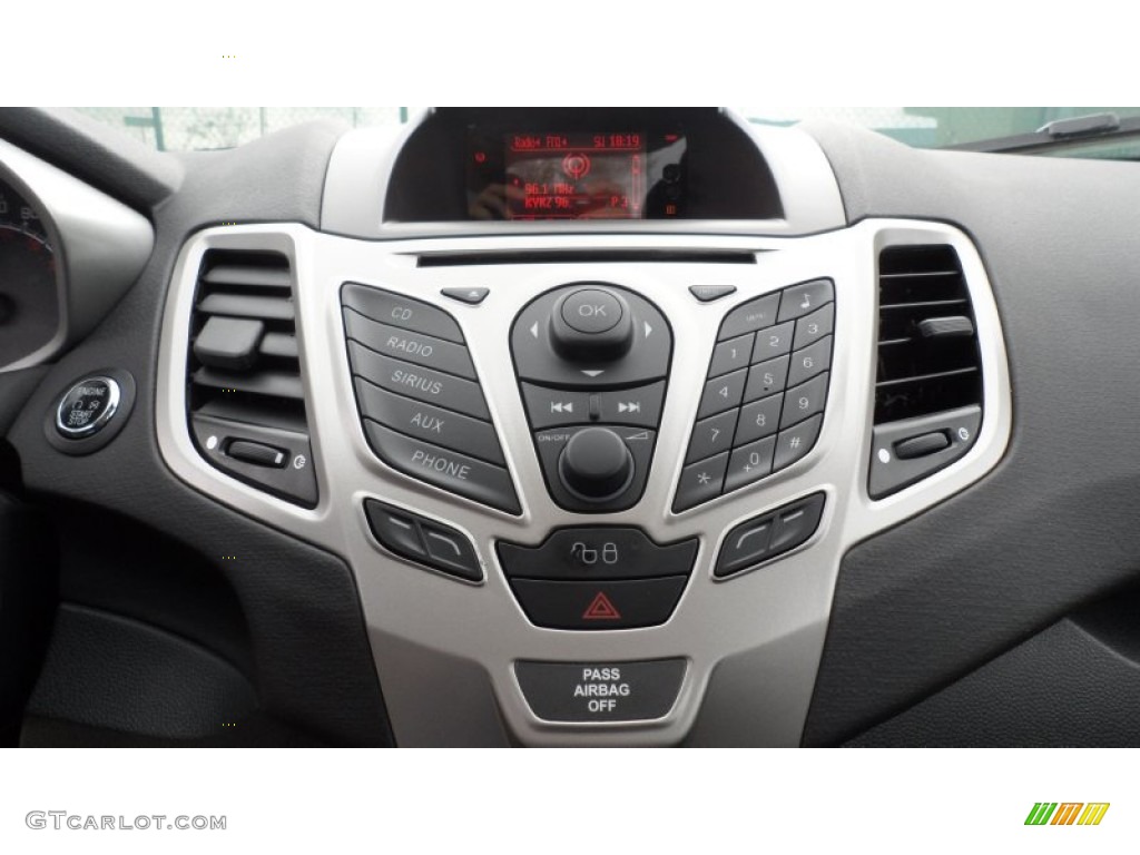 2012 Ford Fiesta SES Hatchback Controls Photo #59946961