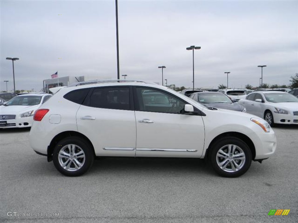 2012 Rogue SV - Pearl White / Gray photo #4