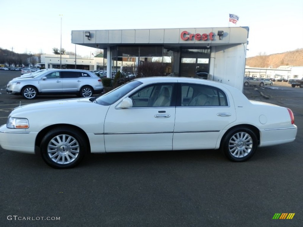 Vibrant White Lincoln Town Car