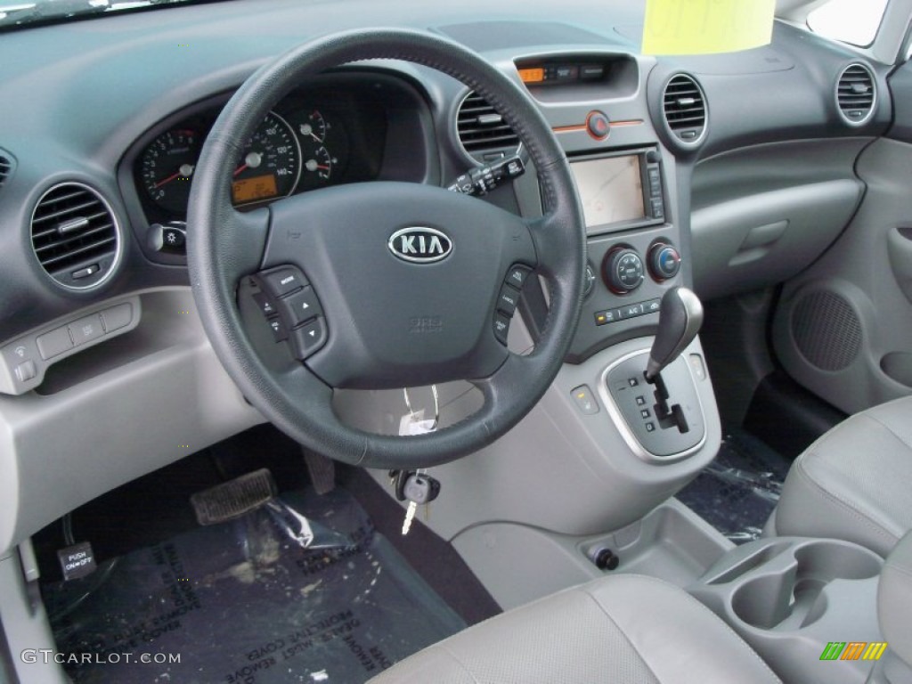 Gray Interior 2009 Kia Rondo EX V6 Photo #59957910