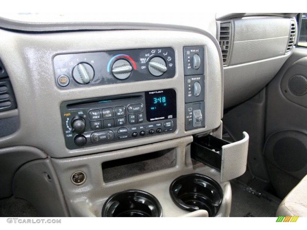 2004 Chevrolet Astro Passenger Van Controls Photo #59958066
