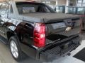Black - Avalanche LTZ 4WD Photo No. 7