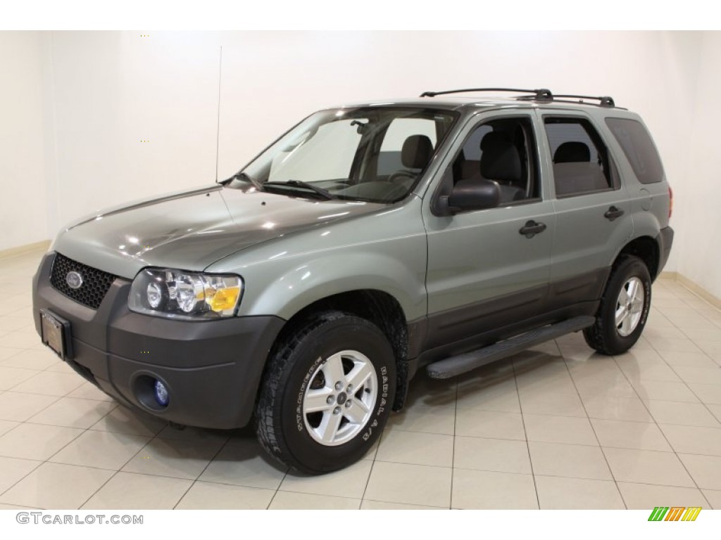 2006 Escape XLS - Titanium Green Metallic / Medium/Dark Flint photo #3