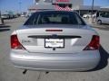 2004 CD Silver Metallic Ford Focus LX Sedan  photo #4