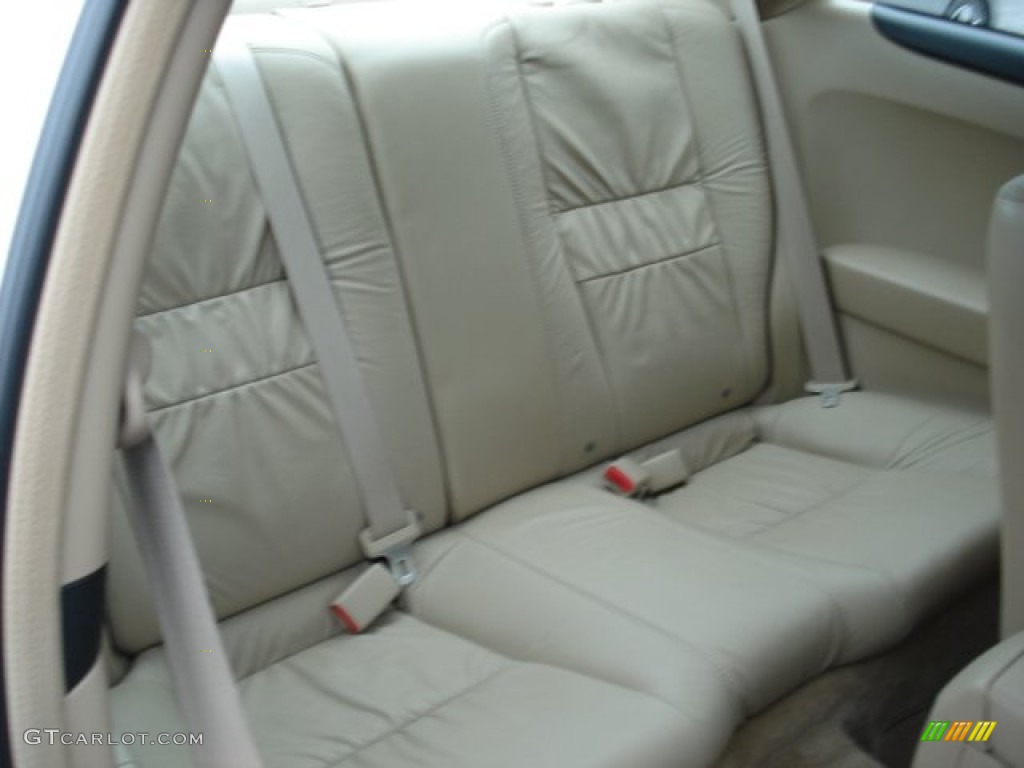 2007 Accord EX V6 Coupe - Taffeta White / Ivory photo #17