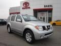 Silver Lightning Metallic - Pathfinder LE 4x4 Photo No. 1