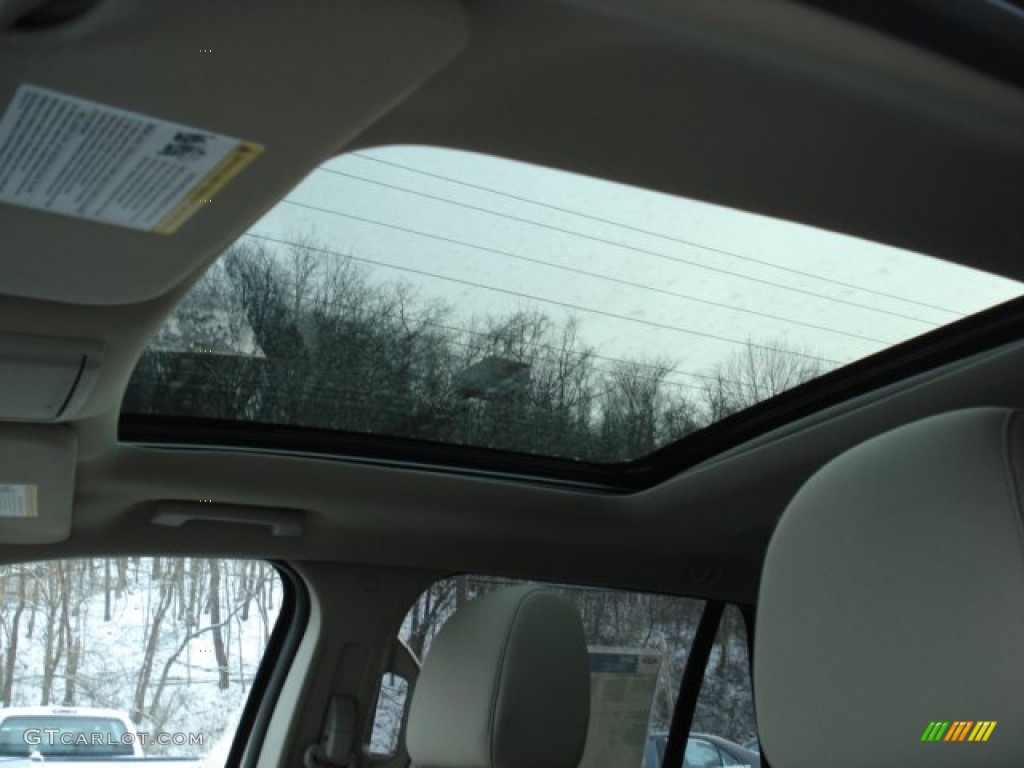 2012 Edge SEL - White Platinum Metallic Tri-Coat / Medium Light Stone photo #14