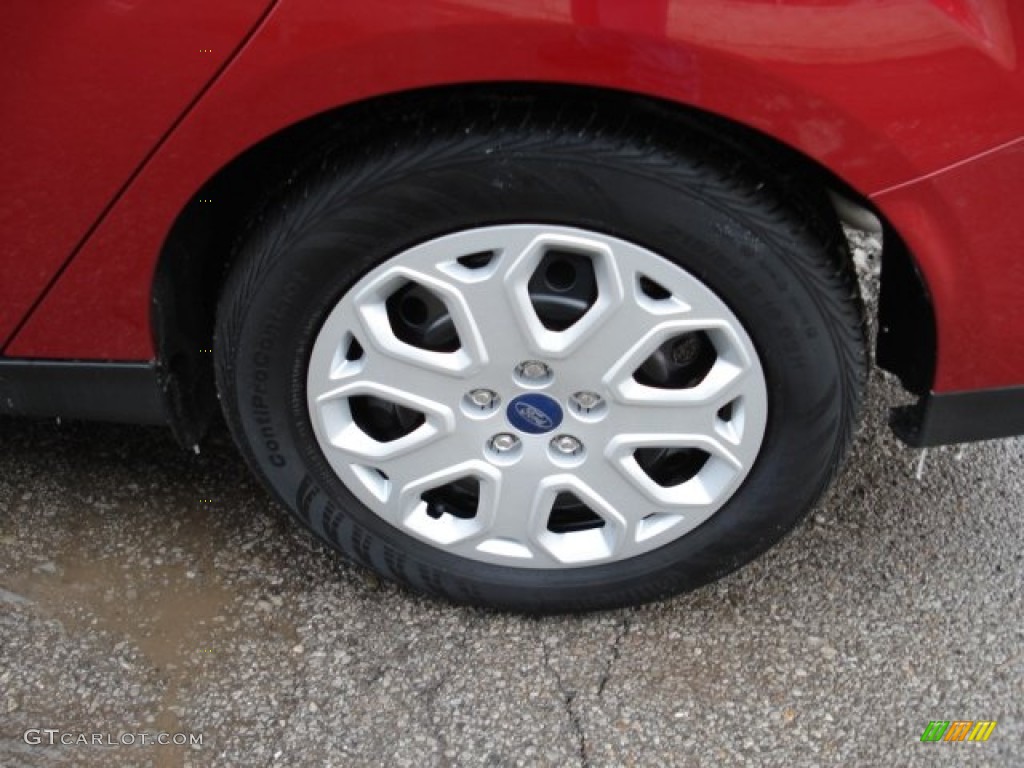 2012 Focus SE Sedan - Red Candy Metallic / Charcoal Black photo #9