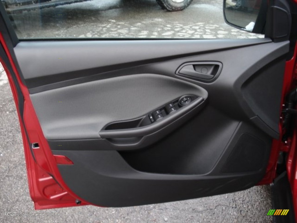2012 Ford Focus SE Sedan Charcoal Black Door Panel Photo #59965295