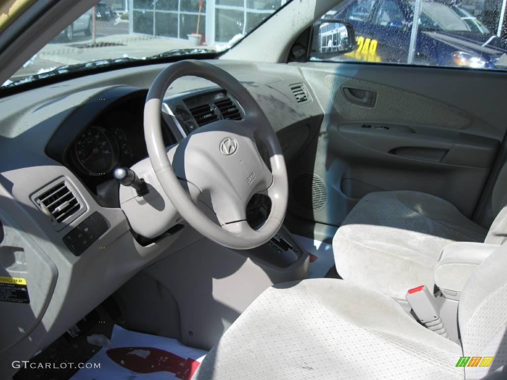 2005 Tucson GLS V6 4WD - Golden Sand / Gray photo #2