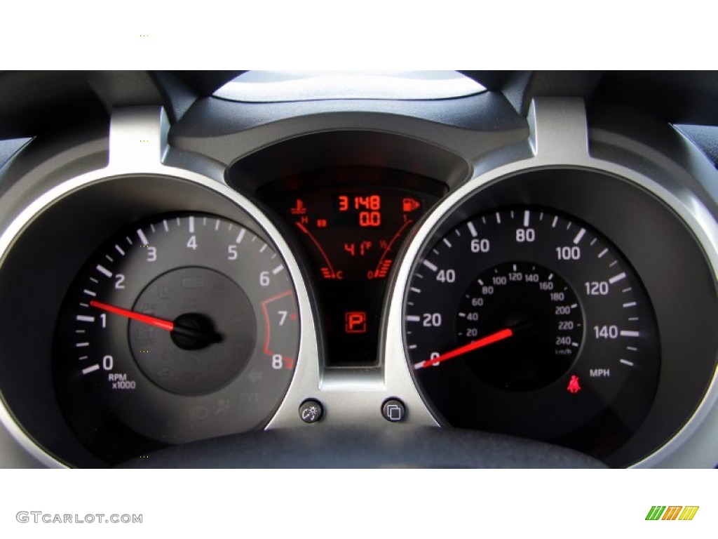 2011 Nissan Juke S AWD Gauges Photos