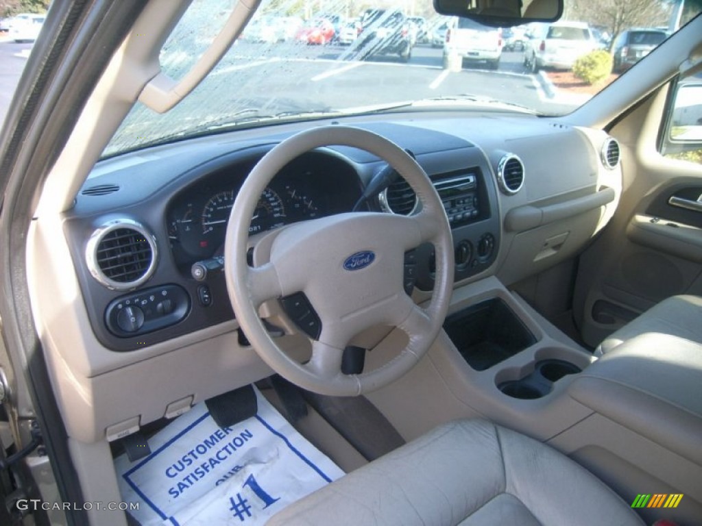 2003 Expedition XLT - Arizona Beige Metallic / Medium Parchment photo #21