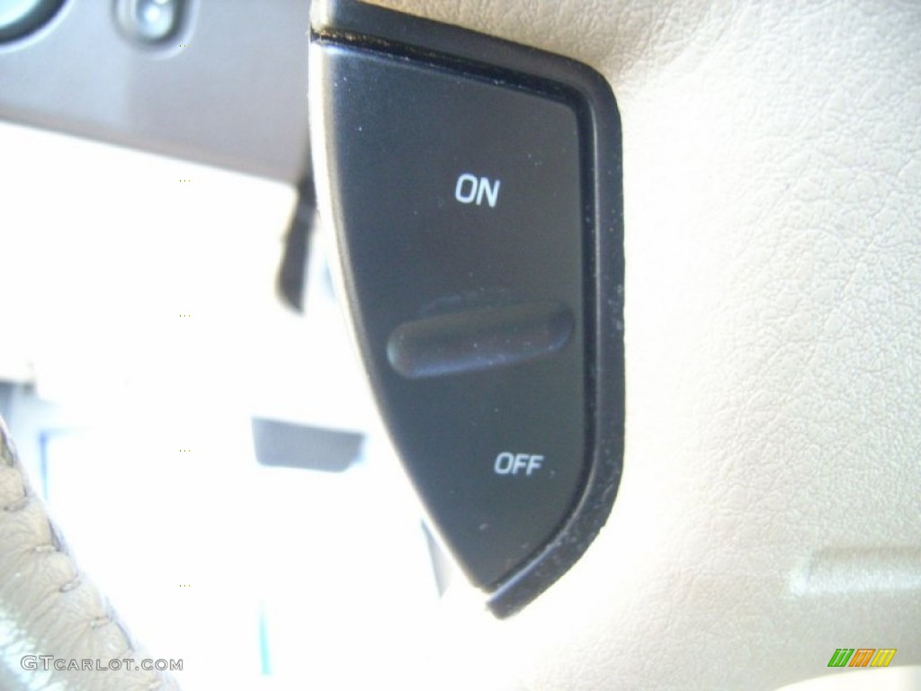 2003 Expedition XLT - Arizona Beige Metallic / Medium Parchment photo #25