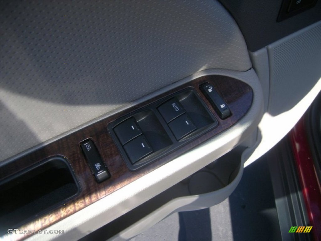2009 Taurus Limited - Sangria Red Metallic / Medium Light Stone photo #19