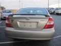 2002 Desert Sand Mica Toyota Camry SE  photo #8