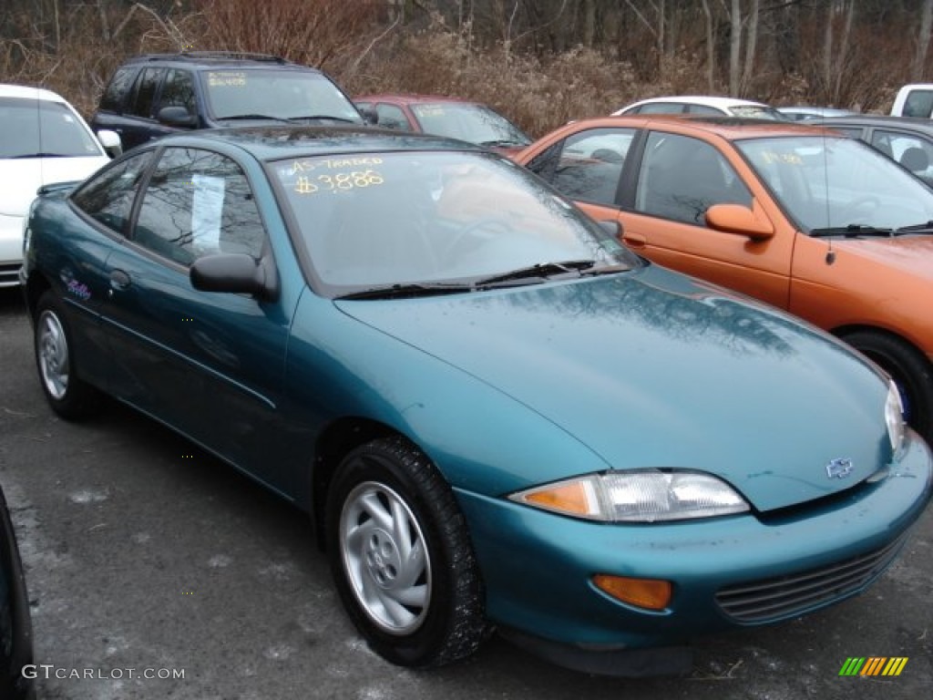 1997 Cavalier Coupe - Green Metallic / Graphite photo #3