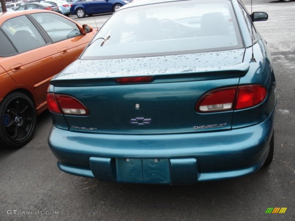 1997 Cavalier Coupe - Green Metallic / Graphite photo #5