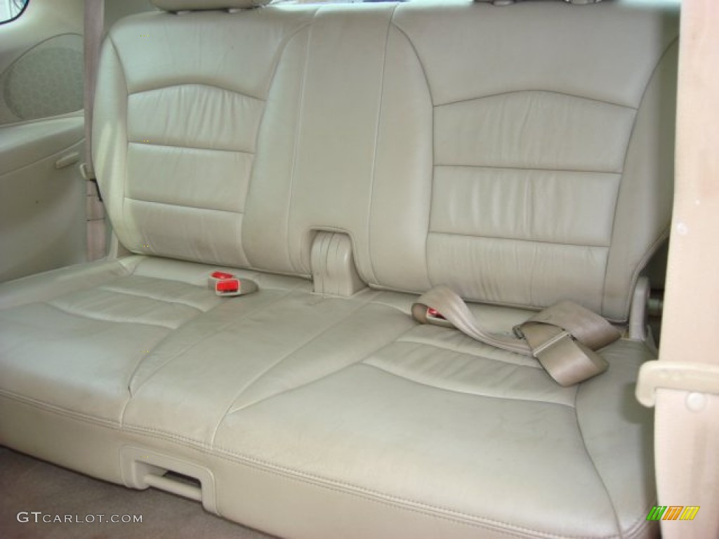 2002 Mazda MPV ES Rear Seat Photos