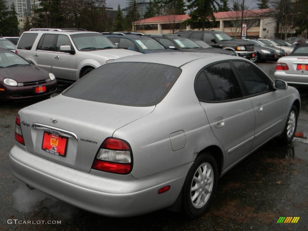 2002 Leganza CDX - Silver Metallic / Gray photo #5