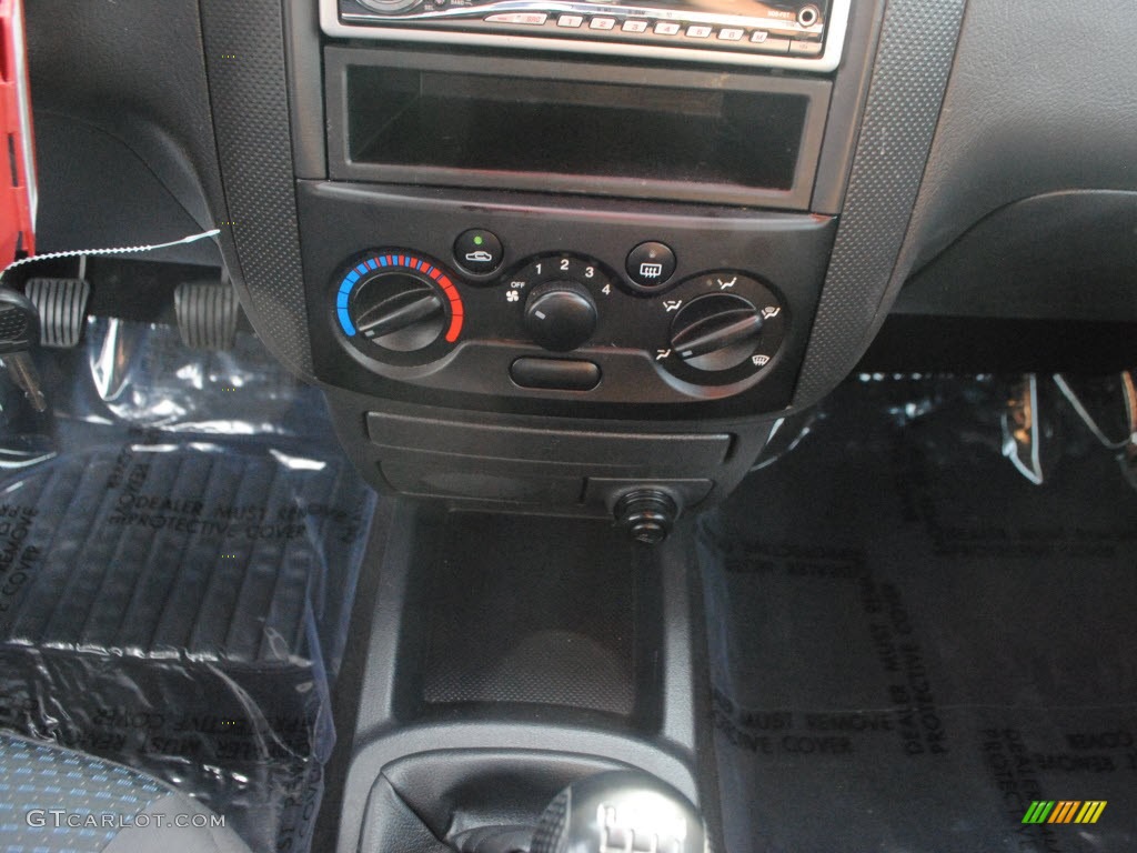 2007 Aveo 5 Hatchback - Sport Red / Charcoal Black photo #21