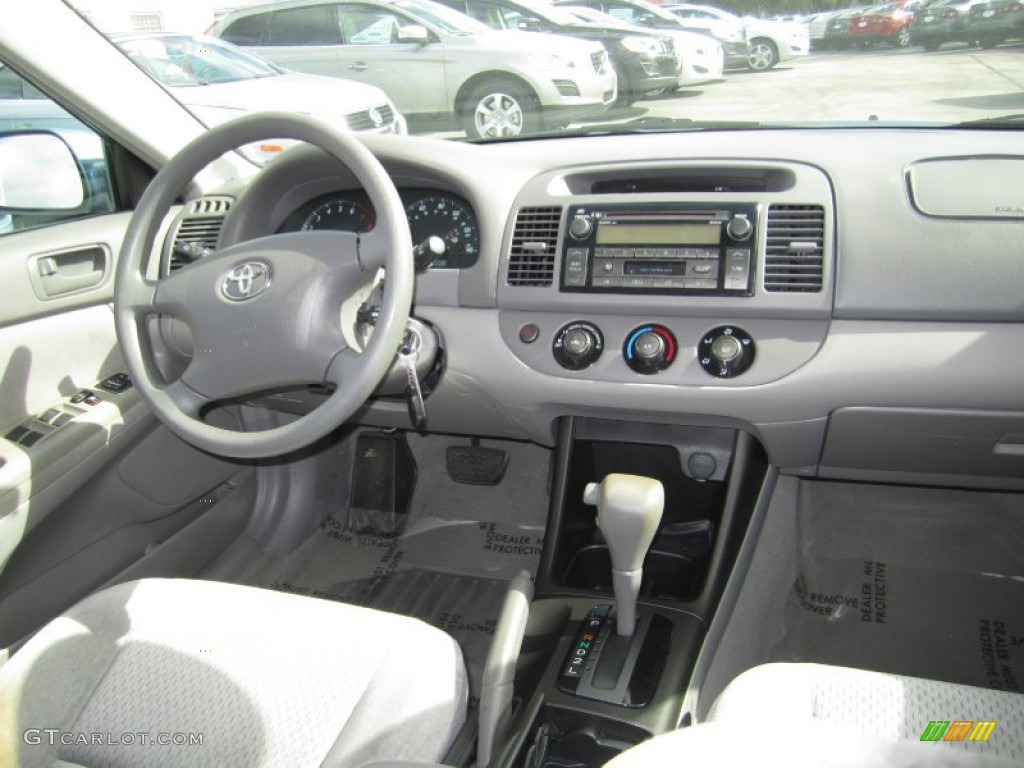 2003 Camry LE - Catalina Blue Metallic / Stone photo #12