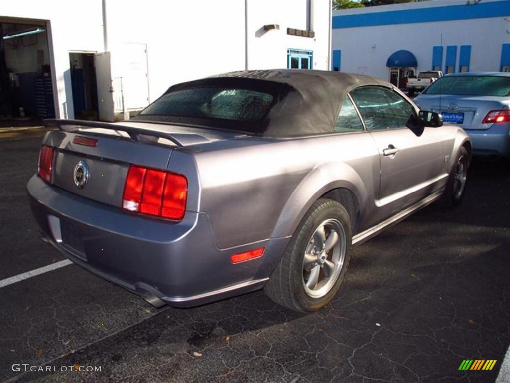 2006 Mustang GT Premium Convertible - Tungsten Grey Metallic / Dark Charcoal photo #2