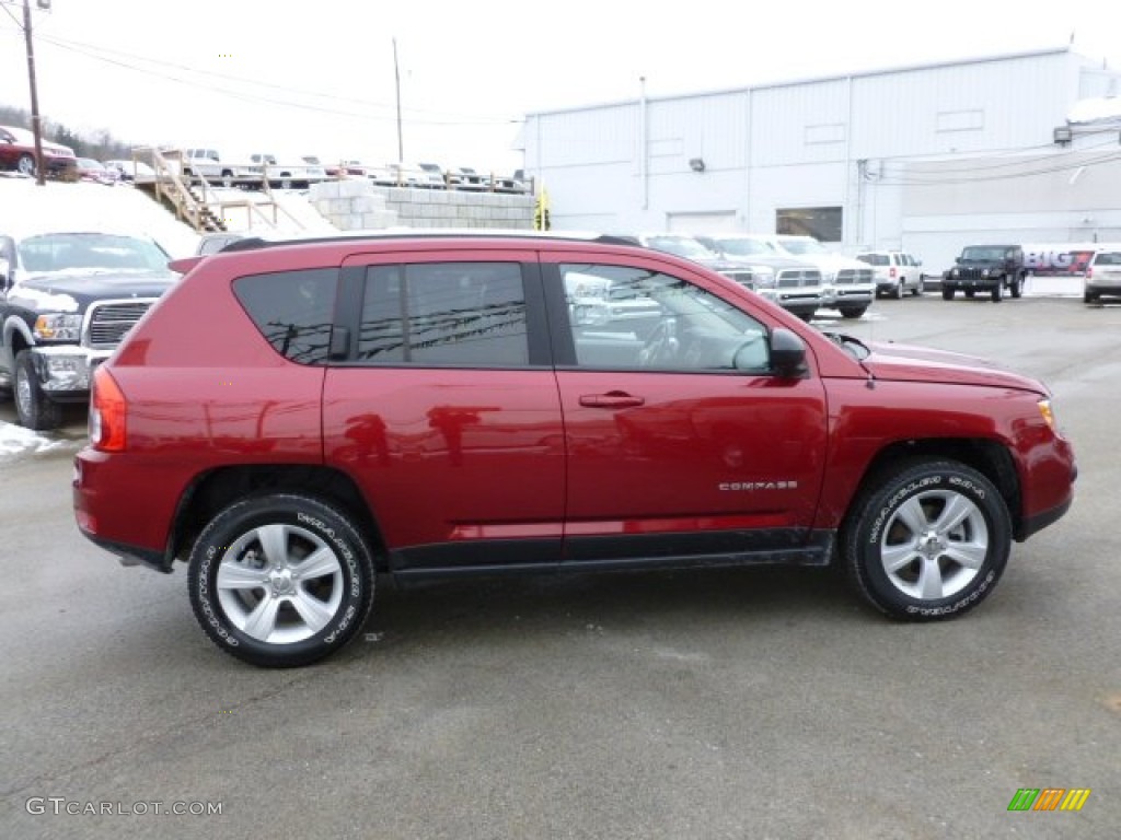 2011 Compass 2.4 Limited 4x4 - Deep Cherry Red Crystal Pearl / Dark Slate Gray/Light Pebble Beige photo #6