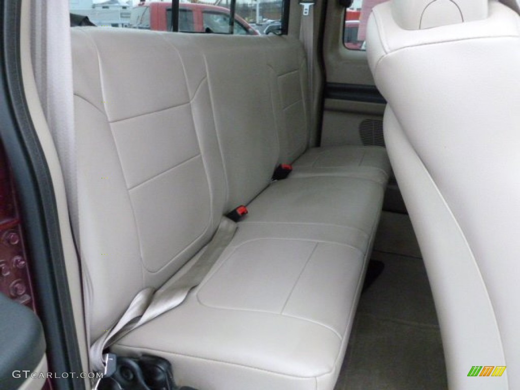 Tan Interior 2005 Ford F250 Super Duty Lariat SuperCab 4x4 Photo #59984013