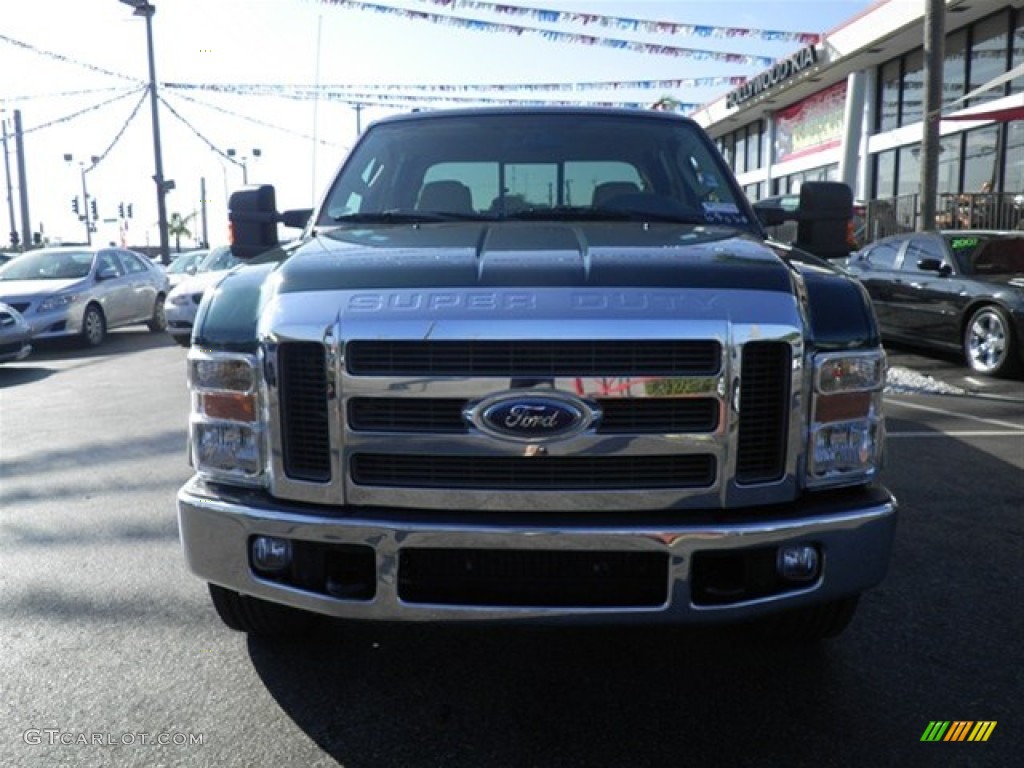 2008 F250 Super Duty Lariat Crew Cab - Forest Green Metallic / Camel photo #3