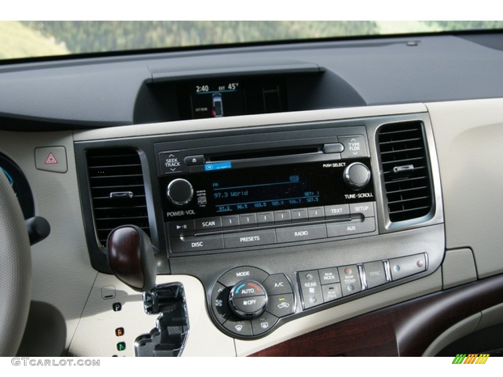 2012 Toyota Sienna XLE AWD Controls Photo #59987981