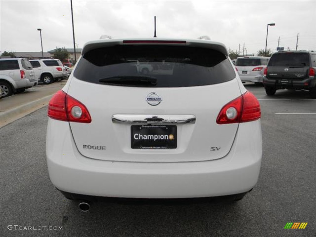 2012 Rogue SV - Pearl White / Black photo #5