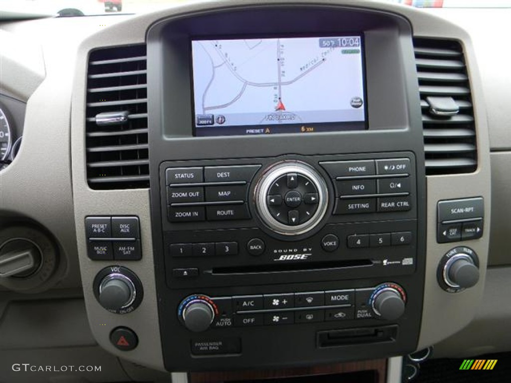 2012 Nissan Pathfinder LE Navigation Photos