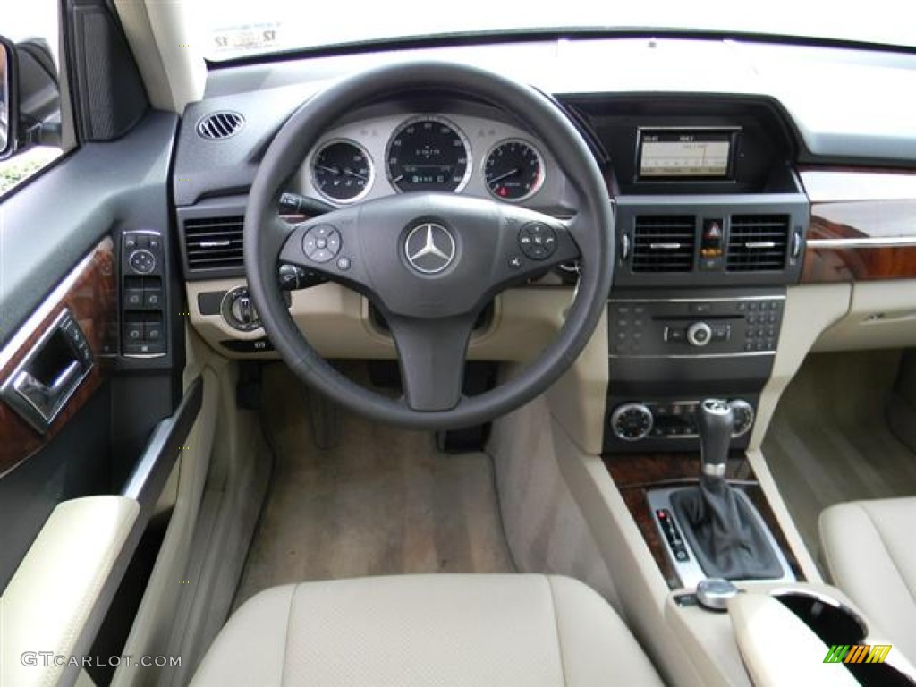 2010 Mercedes-Benz GLK 350 Black Dashboard Photo #59990779