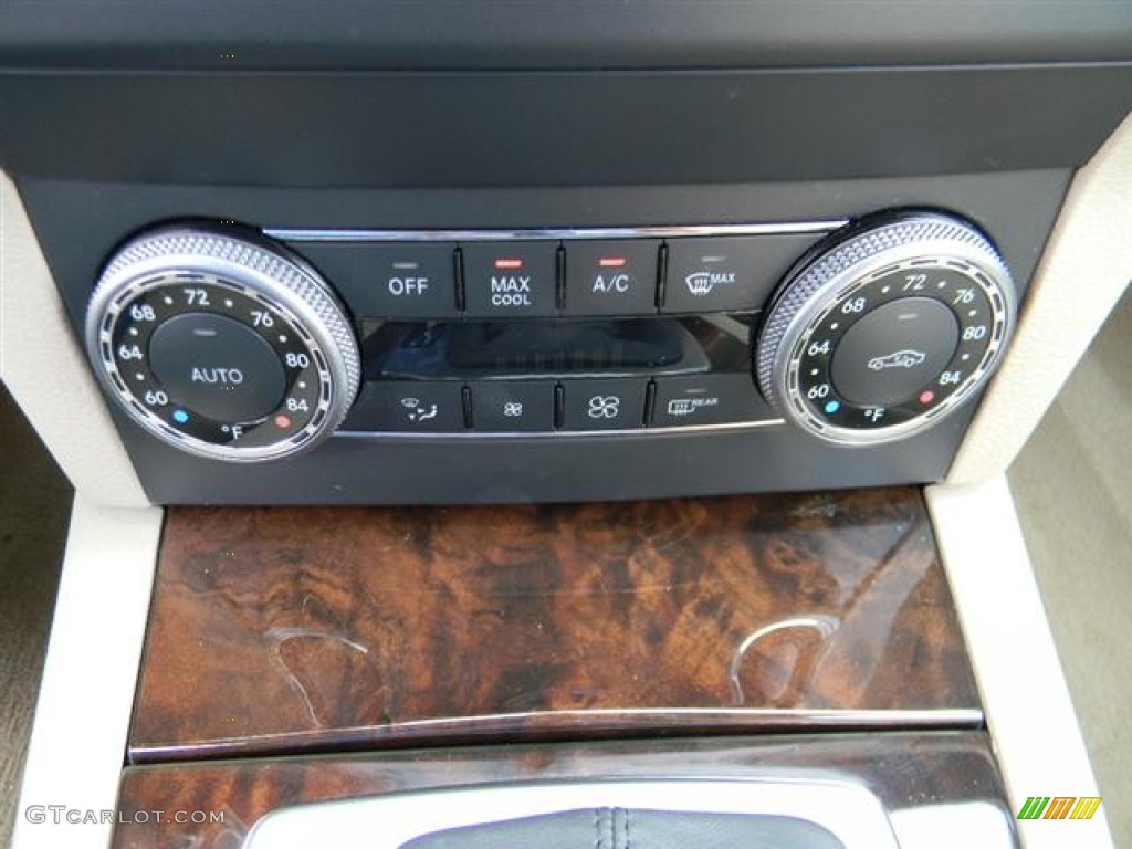 2010 Mercedes-Benz GLK 350 Controls Photo #59990848