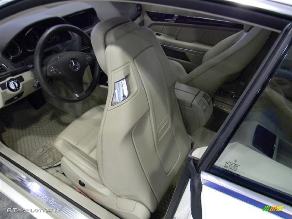 2010 E 350 Coupe - Arctic White / Almond Beige photo #12