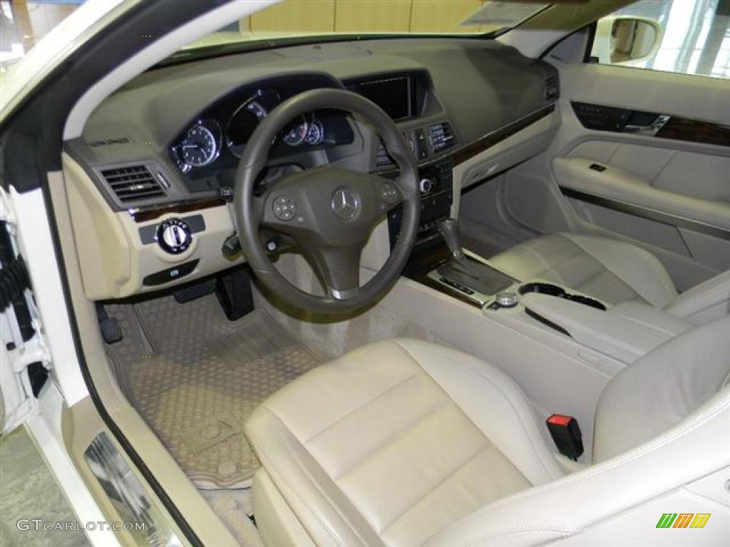 2010 E 350 Coupe - Arctic White / Almond Beige photo #15