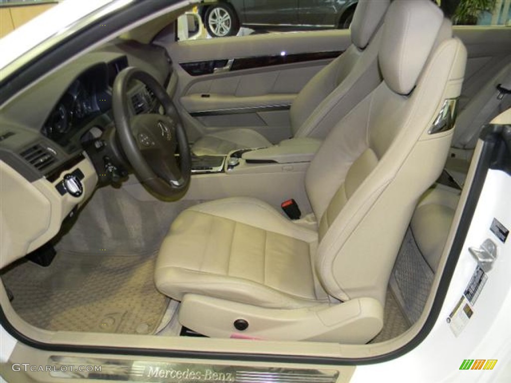 2010 E 350 Coupe - Arctic White / Almond Beige photo #16