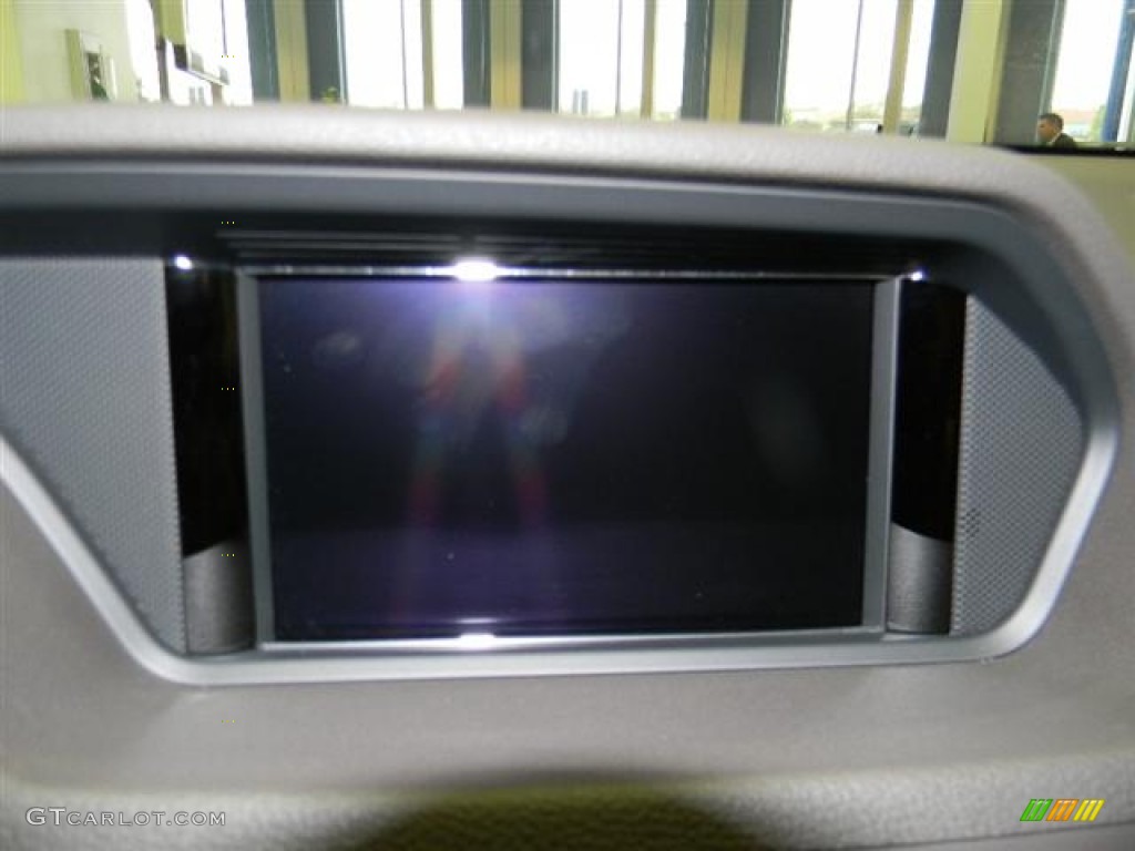 2010 E 350 Coupe - Arctic White / Almond Beige photo #24