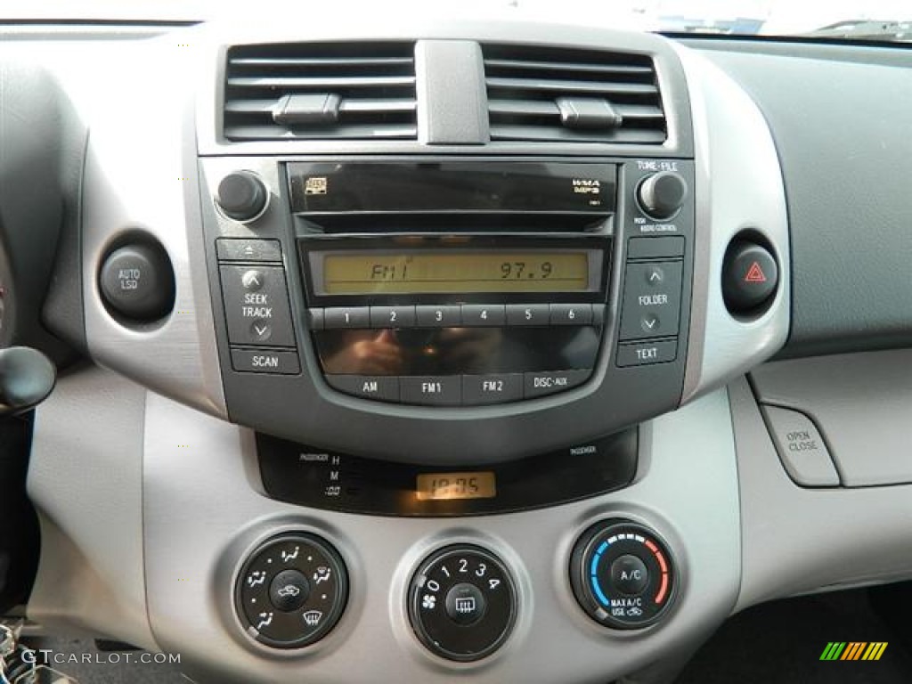 2008 Toyota RAV4 I4 Controls Photo #59992060