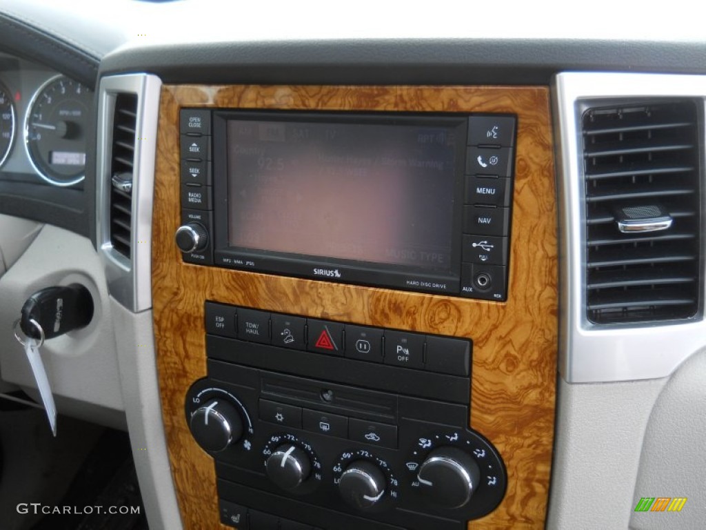 2009 Jeep Grand Cherokee Limited 4x4 Controls Photo #59992234