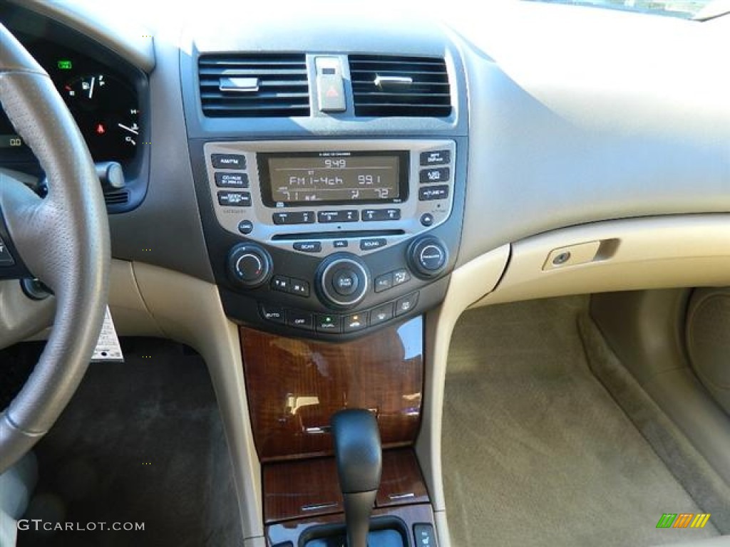 2006 Accord EX-L Sedan - Desert Mist Metallic / Ivory photo #22