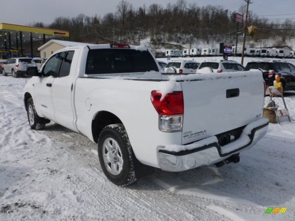 2010 Tundra Double Cab 4x4 - Super White / Graphite Gray photo #4