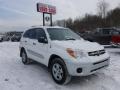 Super White - RAV4 4WD Photo No. 1