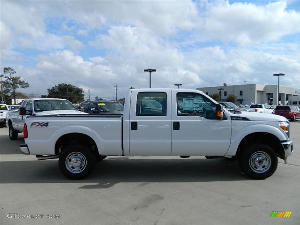 2012 F250 Super Duty XL Crew Cab 4x4 - Oxford White / Steel photo #4