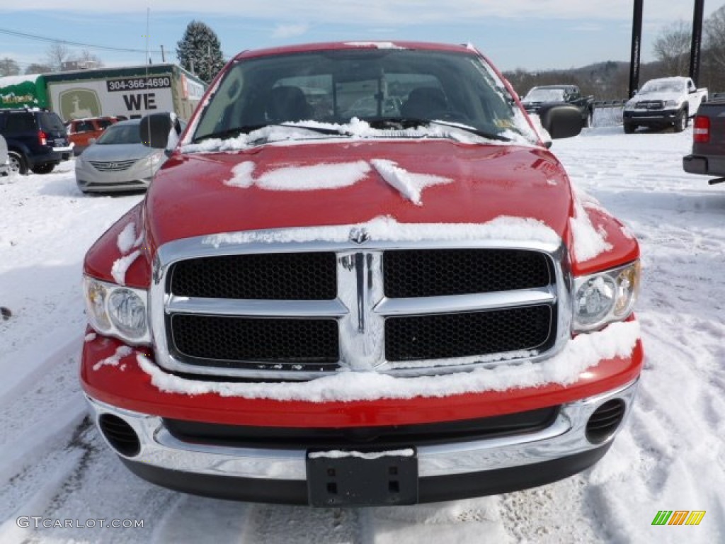 2005 Ram 1500 SLT Quad Cab 4x4 - Flame Red / Dark Slate Gray photo #2